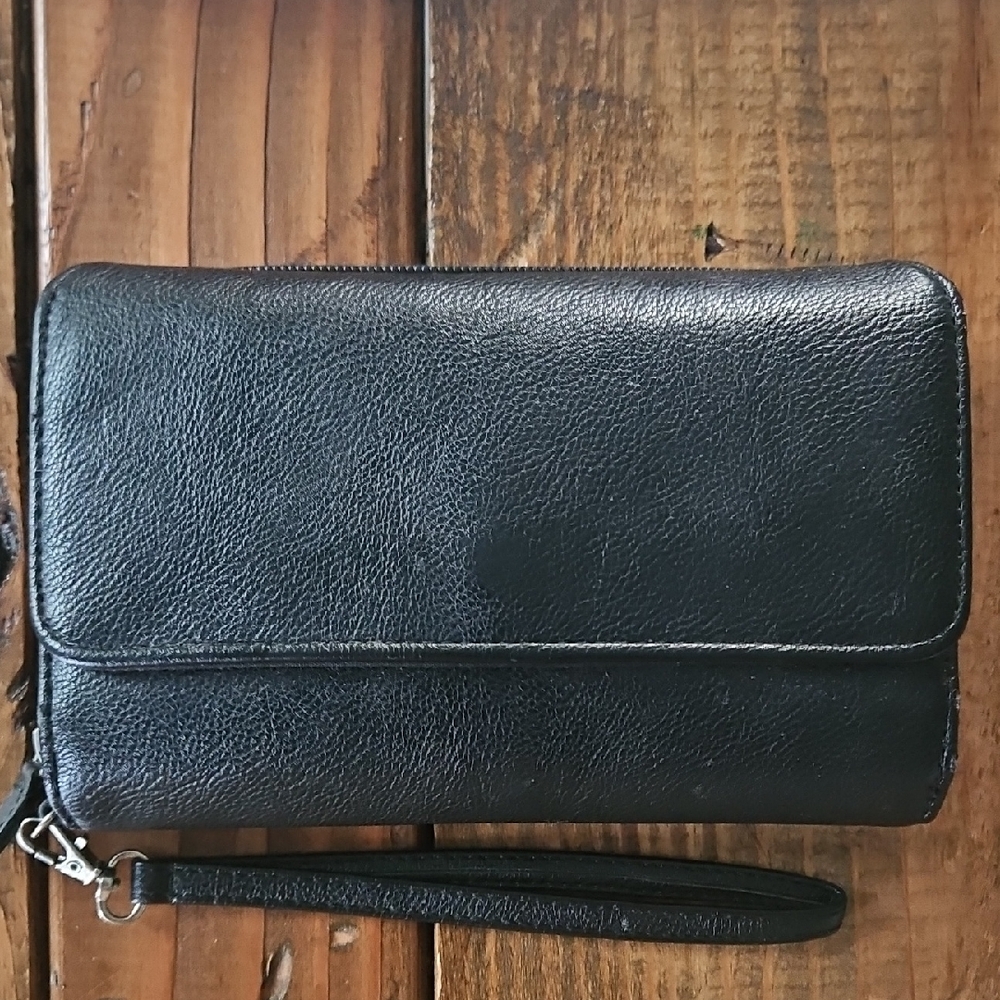 Black Faux Leather Wristlet Wallet